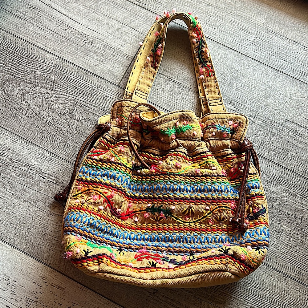 Lucky Brand Vintage Y2K Boho Floral Embroidered Shoulder or Hand Bag